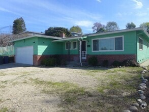 Building Photo - 45 Crescent Dr