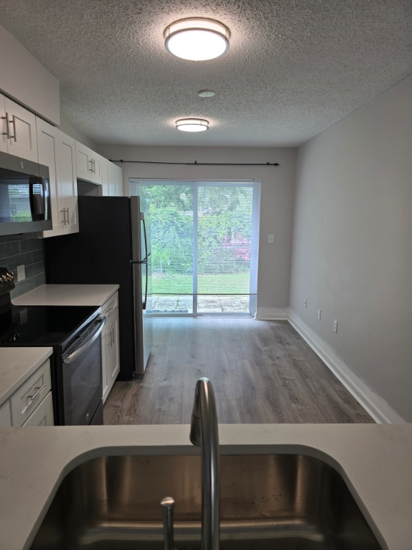 Foto del edificio - 843 Cambridge Ct