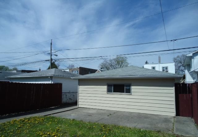 Primary Photo - 6134 S Tripp Ave