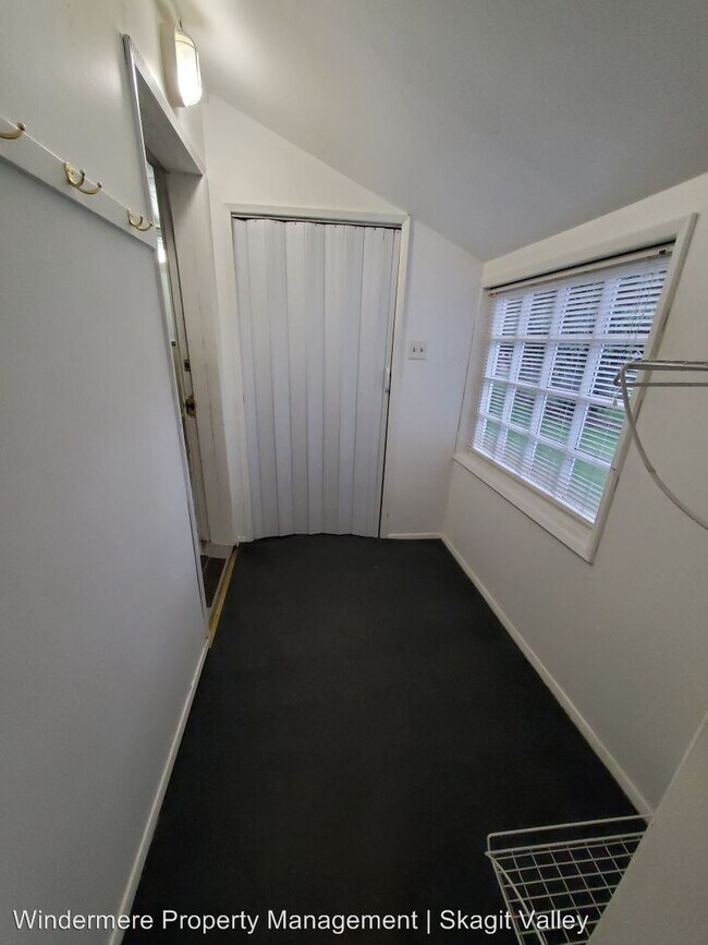 Building Photo - 2 br, 1 bath House - 4940 State Route 9