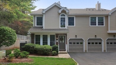 Building Photo - 19 Quail Brook Ct