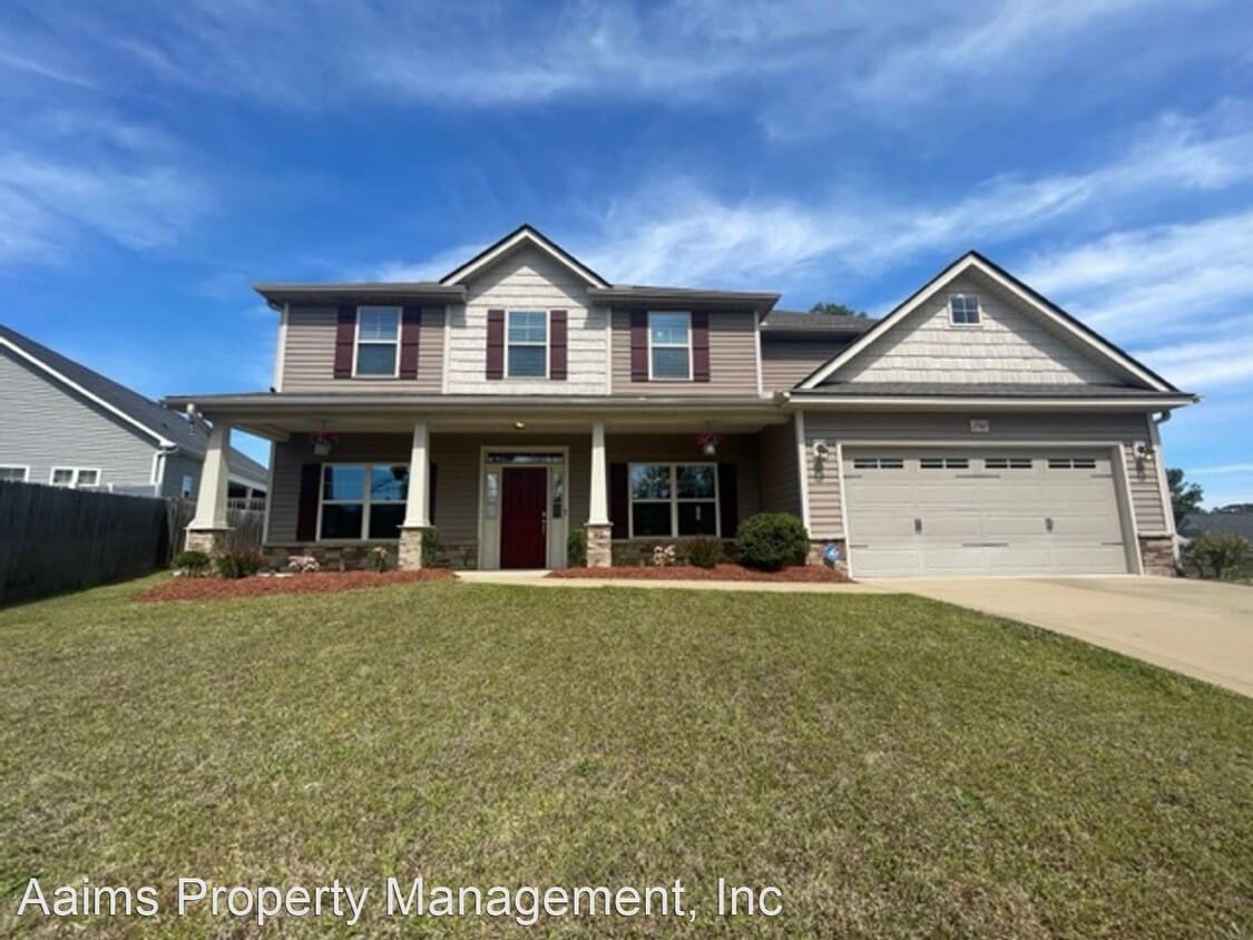 4 br, 3 bath House 2502 Clear Pines Court House Rental in