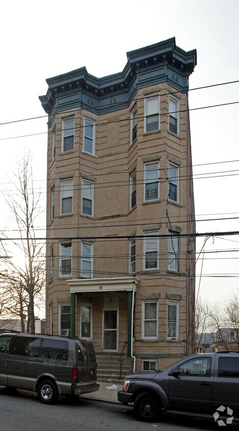 Foto del edificio - 41 Hawthorne Ave