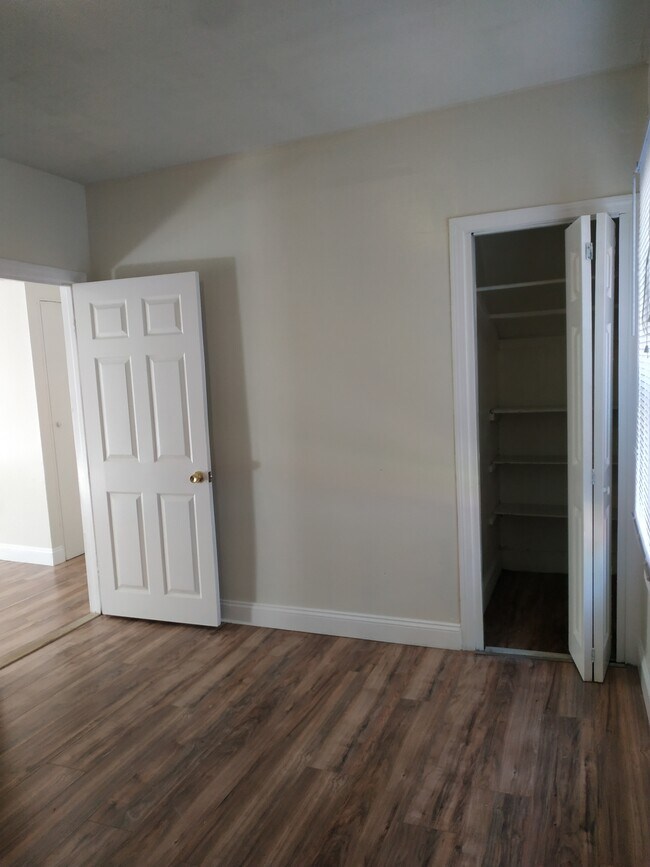 Bedroom 2 - 53 Hollywood St