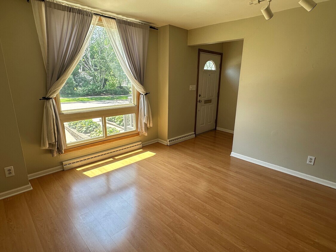 Foto principal - 2526 E Stratford Ct