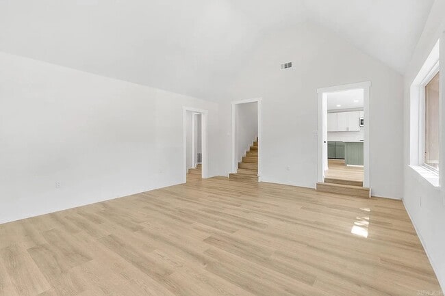 Building Photo - 83 Dunn Hill Cir