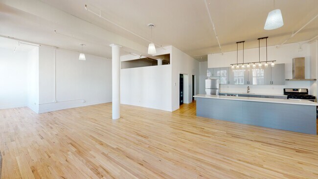 Foto del edificio - 1400 SF Chelsea Loft