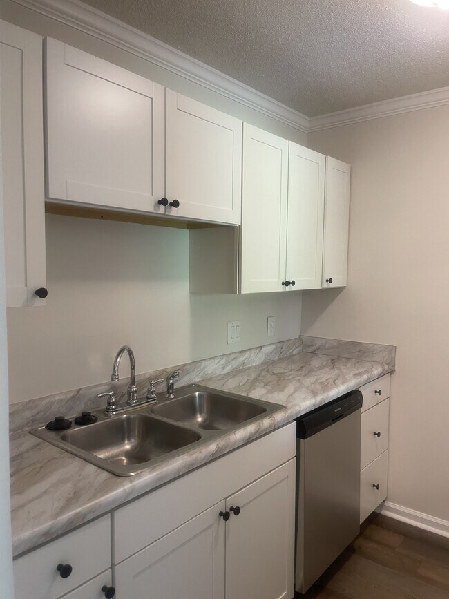 Foto del edificio - 502 Mystic Dr