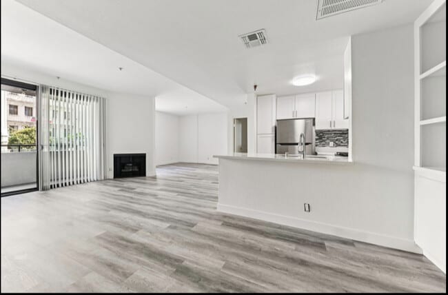 Building Photo - Kenmore Towers