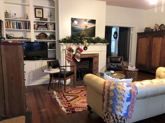 Foto del edificio - 703E31