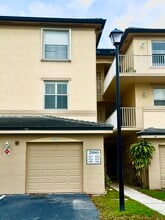 Building Photo - 2080 Greenview Shores Blvd