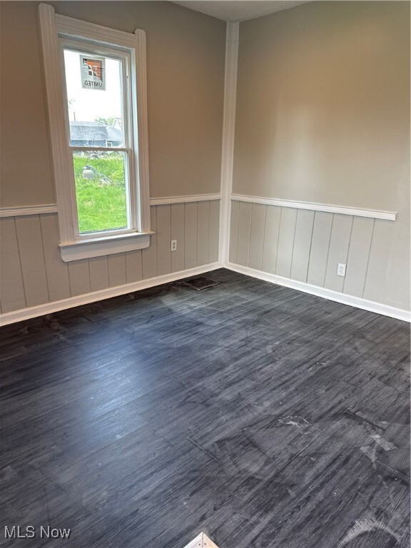Building Photo - 1126 Borden Ave SW