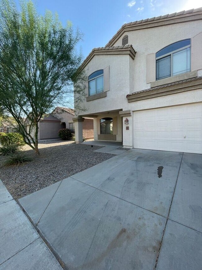 Building Photo - READY TO VIEW NOW! BRAND NEW CARPET Gorgeo...