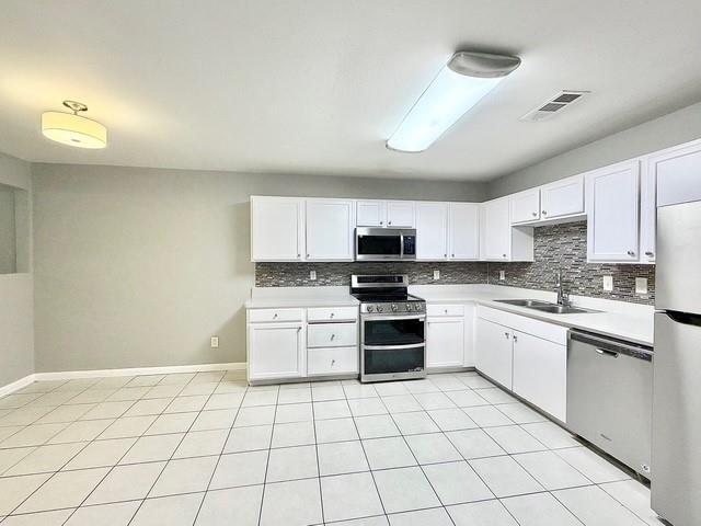 Foto del edificio - 4340 Forest Point Dr