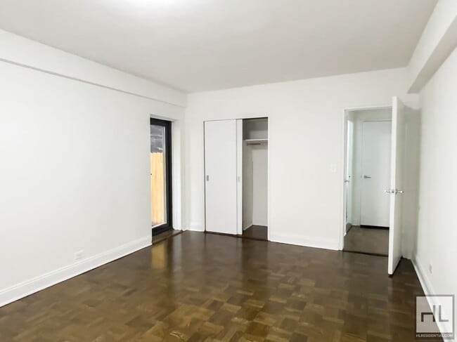 Building Photo - BEEKMAN PLACE