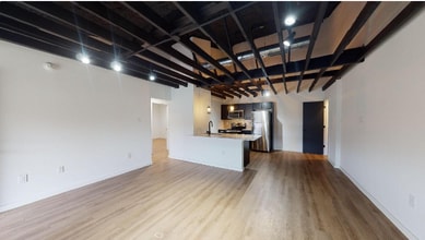 Building Photo - 5103 Live Oak St