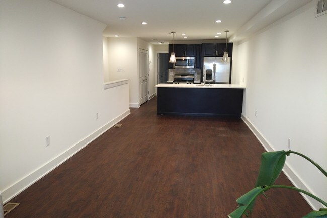 Living dining - 832 N 19th St