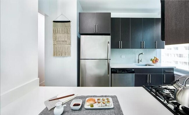 Building Photo - 3 bedroom in New York NY 10038