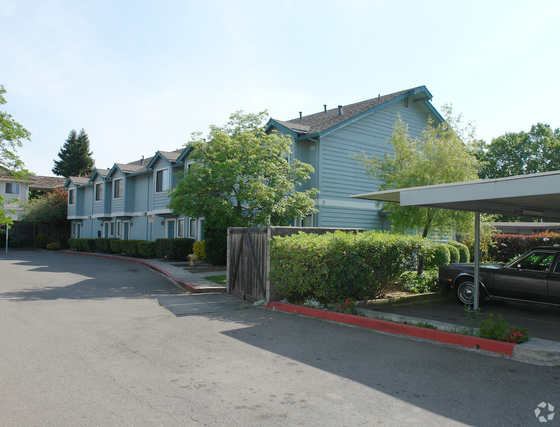 Building Photo - 60-94 Arlen Dr