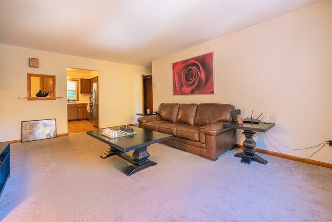 Building Photo - 56 Wakelee Ave