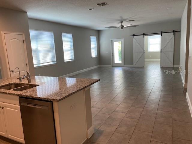 Foto del edificio - 6919 Maker's Way