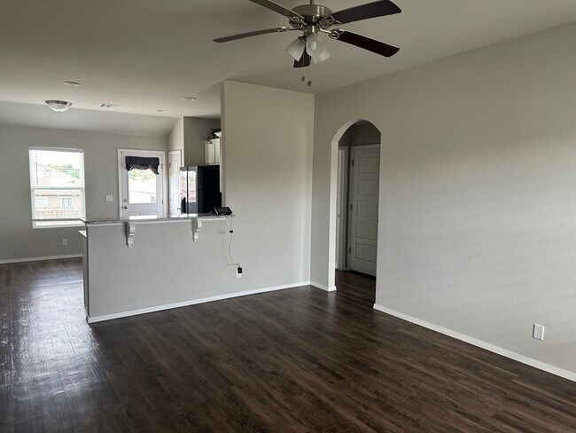 Foto del edificio - 14857 E 37th Pl S