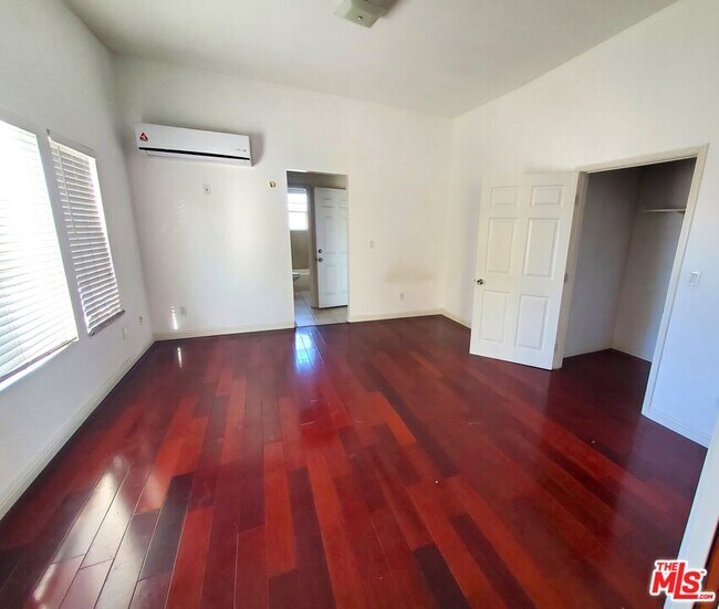 119 N Benton Way, Los Angeles, CA 90026 Condo for Rent in Los Angeles, CA