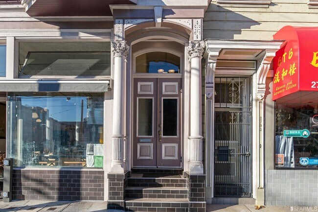 Foto del edificio - 2792 California St