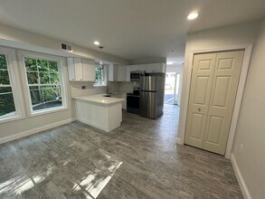 Building Photo - 1083 Whalley Ave