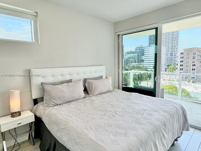 Foto del edificio - 321 NE 26th St