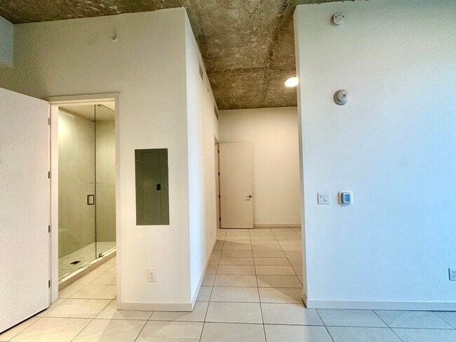 Foto del edificio - 142 NW 31st St