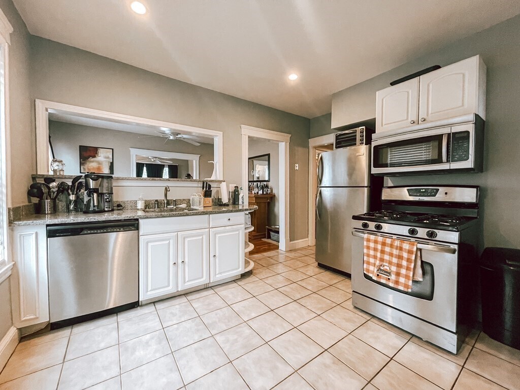 118 Granite Ave Unit 3, Boston, MA 02124 Condo for Rent in Boston, MA