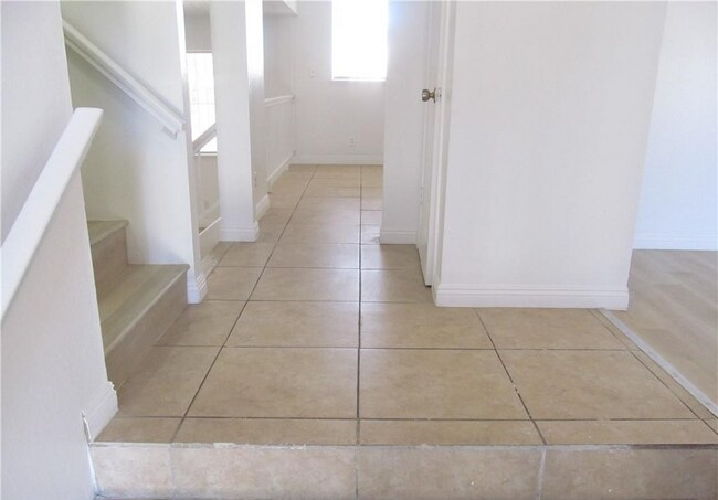 Foto del edificio - 3864 Red Rock St