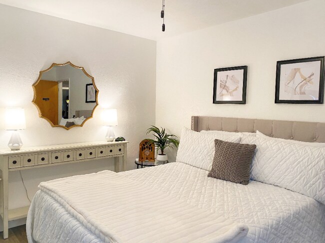 Foto del edificio - 1042 Easum Dr