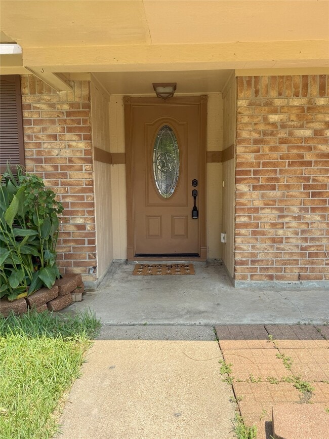 Building Photo - 21430 Park Green Dr