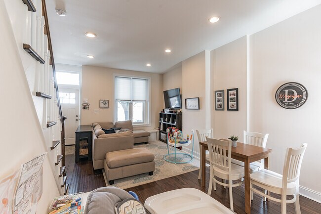 Lots of light - 846 Perkiomen St