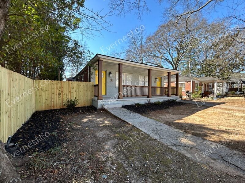 Primary Photo - 1328 Sharon St NW