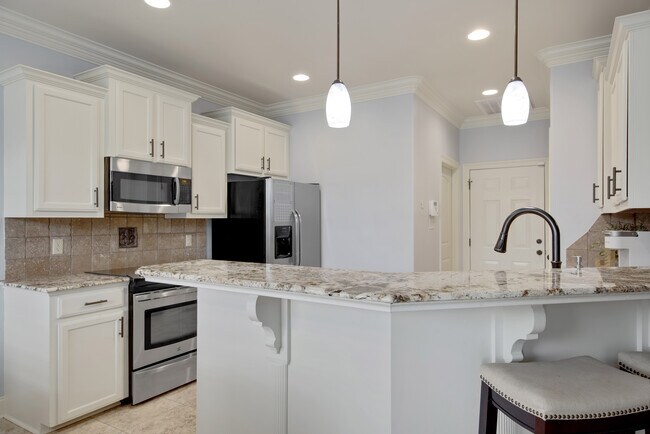 Foto del edificio - 304 Bald Eagle Dr