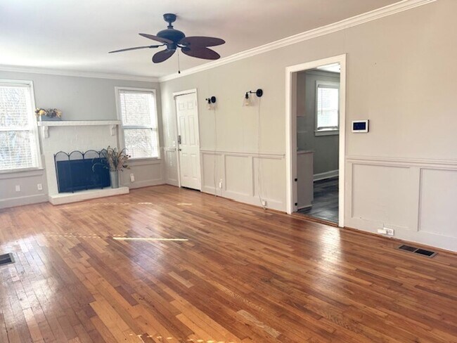 Foto del edificio - CHARMING HOME IN ROSEWOOD