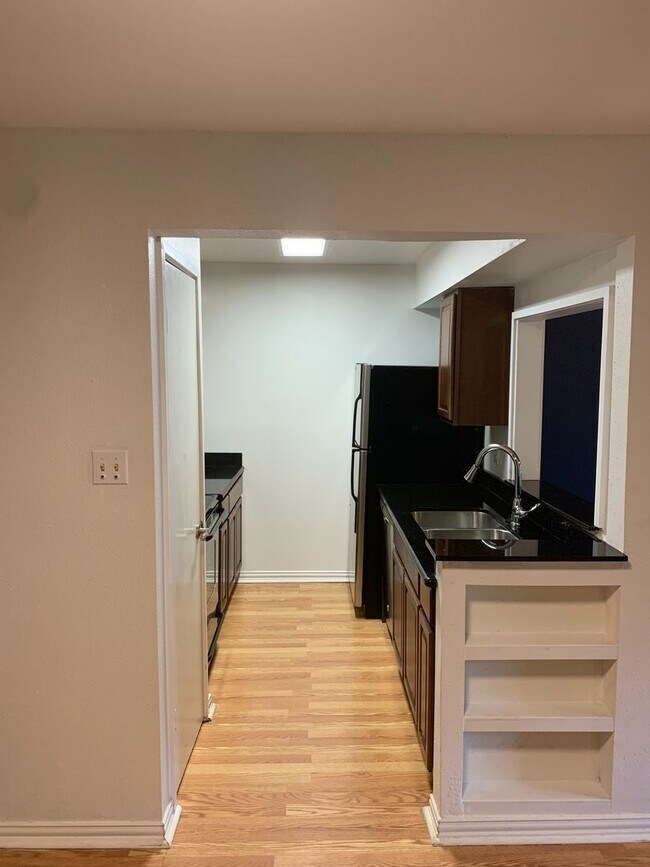 Foto del edificio - 1100 Augusta Dr