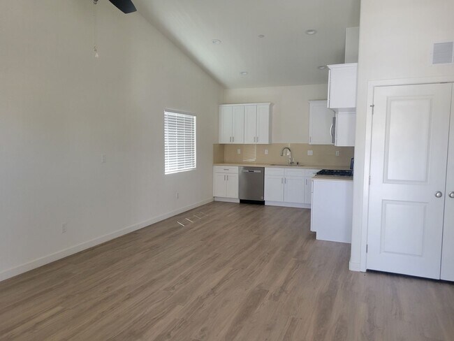 Building Photo - 8617 Frankie Lou St