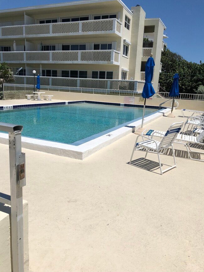 Foto del edificio - 2565 S Ocean Blvd