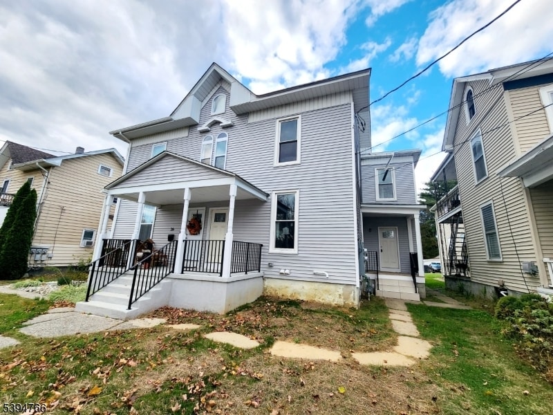 Primary Photo - 24 W Stewart St