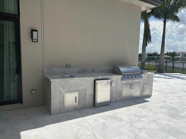Foto del edificio - 17297 Ponte Chiasso Dr
