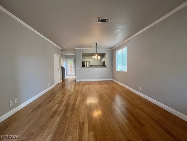 Building Photo - 10471 Meadow Village St