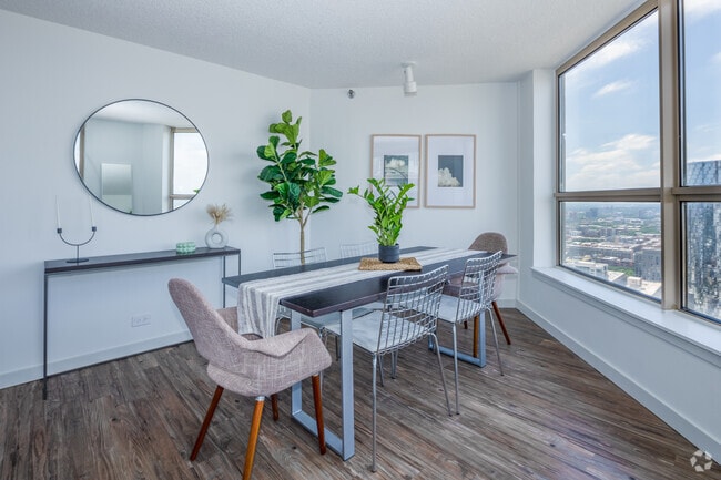 1BR, 1BA - 669SF - Dinning Room - Presidential Towers
