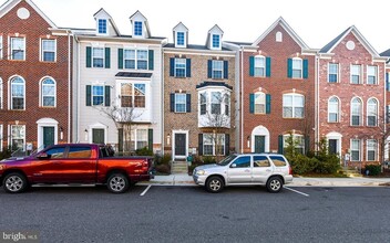 Building Photo - 9553 Weshurst Ln