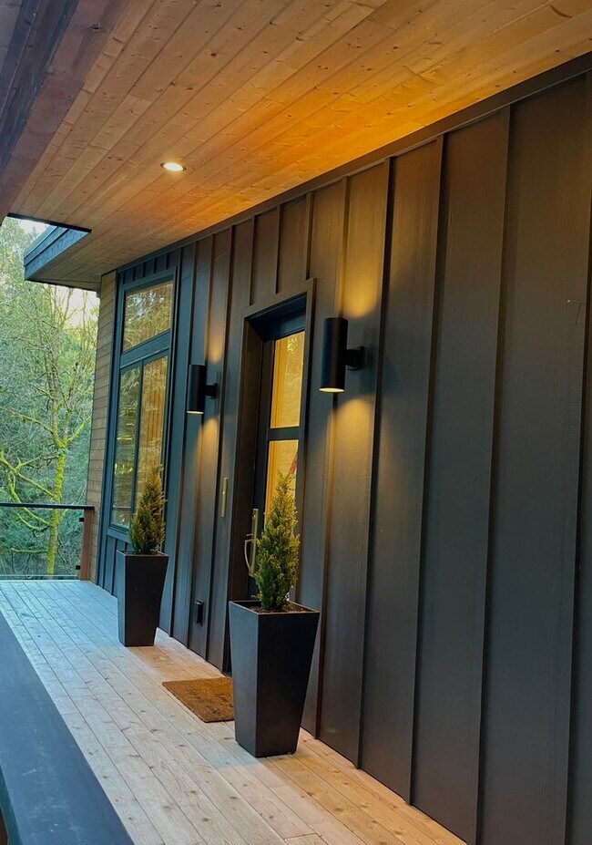 Foto del edificio - Absolutley stunning custom home in desirab...