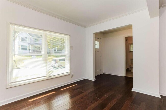Building Photo - 2308 Palmetto Ave SW