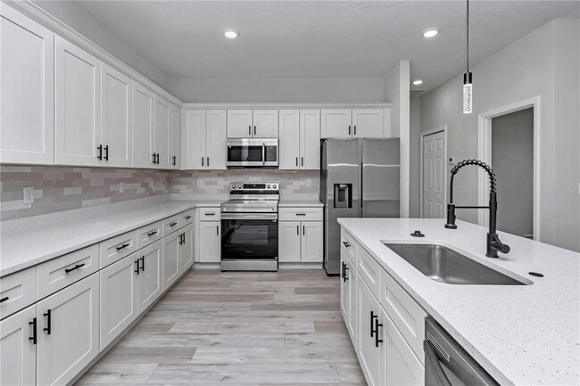 Building Photo - 14935 SW 24th Cir